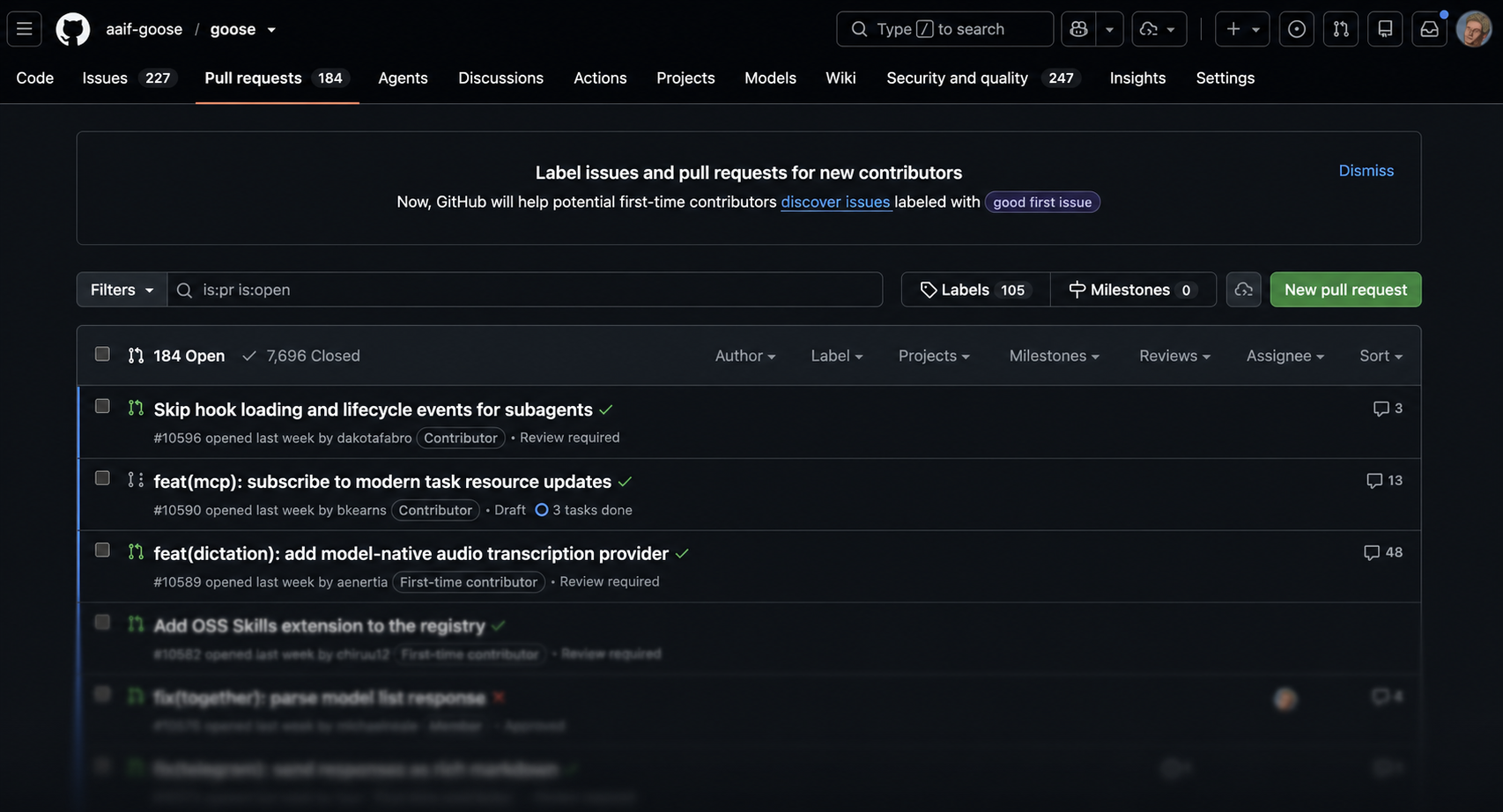 goose 的 GitHub 仓库显示有 184 个未合并的拉取请求，列表逐渐模糊